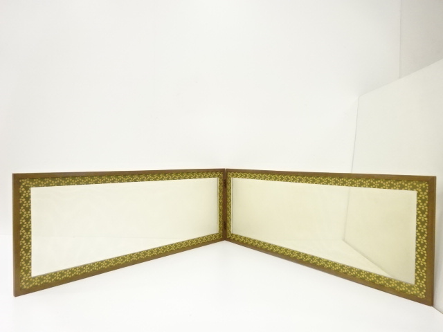 割引❣️「母」 千家十職 駒沢利斎 花紋様 風炉先屏風 塗縁 共箱 (902②) 母」 千家十職 駒沢利斎 花紋様 風炉先屏風 塗縁 時代 共